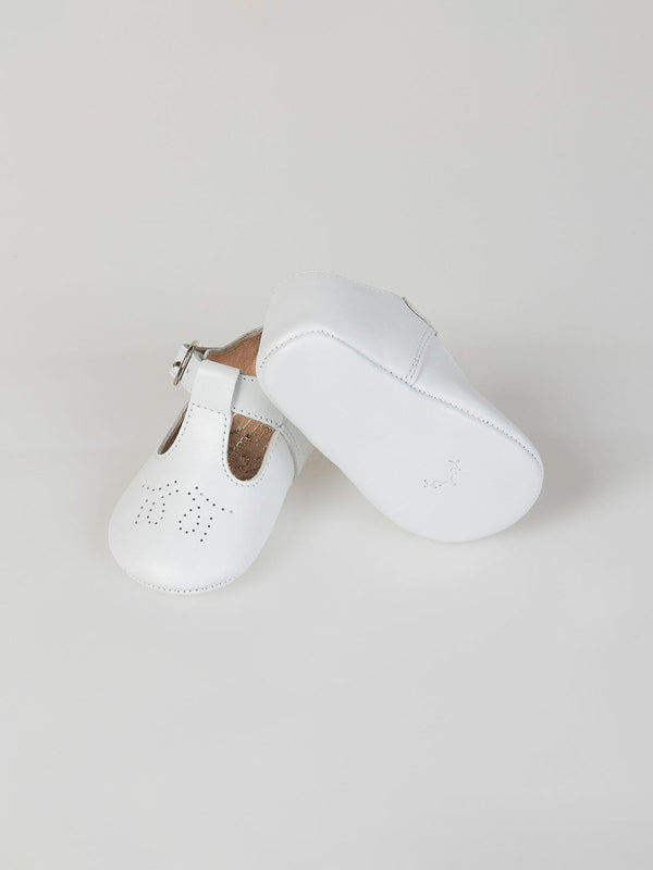 IVORY BUCKLE LEATHER SHOES