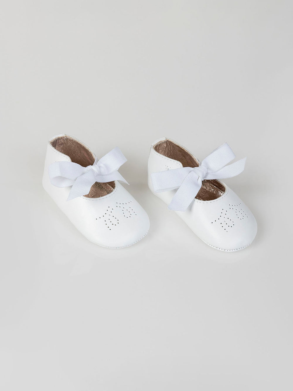 IVORY LEATHER BOW SHOES