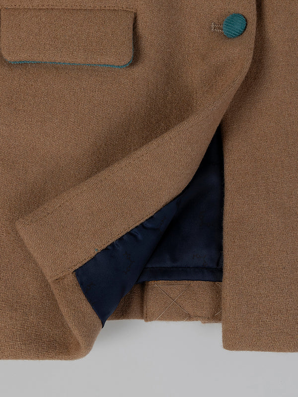 CONTRAST COAT WITH COLLAR AND CARAMEL BUTTONS