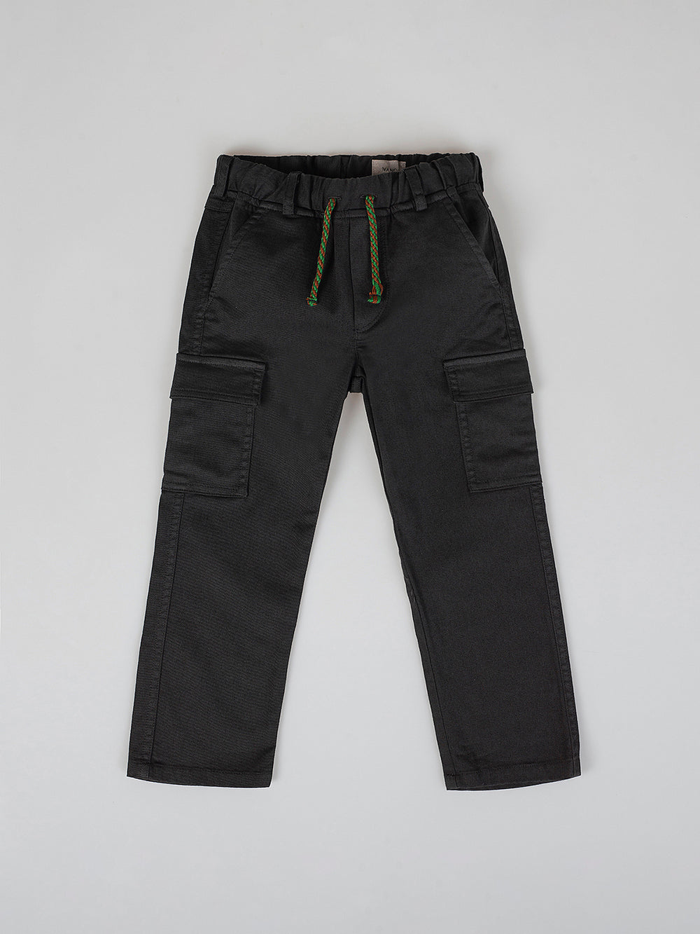 CARGO PANTS WITH ANTHRACITE DRAWSTRING WAISTBAND