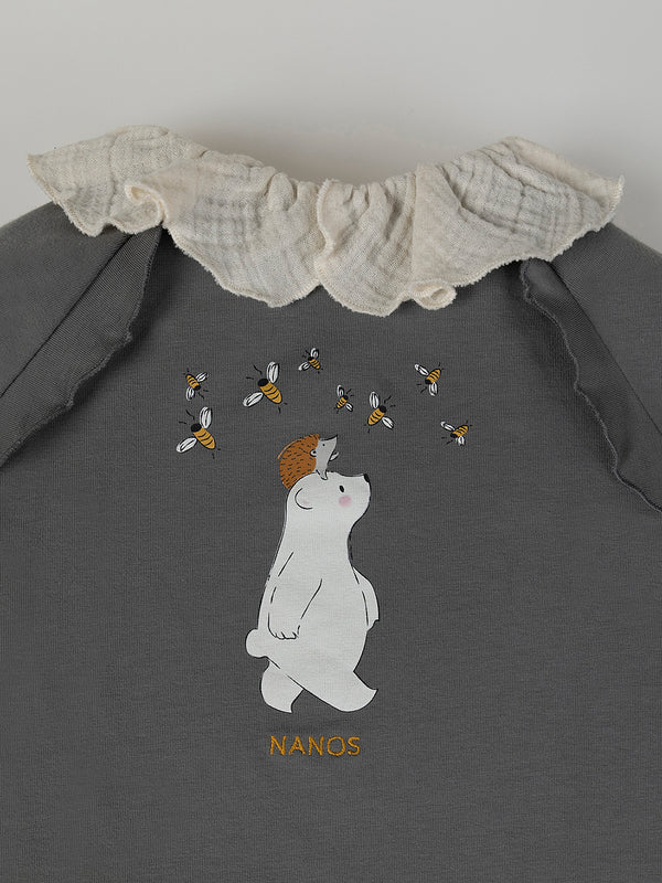 CAMISETA CONTRASTE CUELLO OSO ANTRACITA