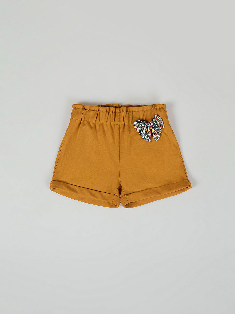 SHORTS WITH GATHERED WAIST WITH MUSTARD