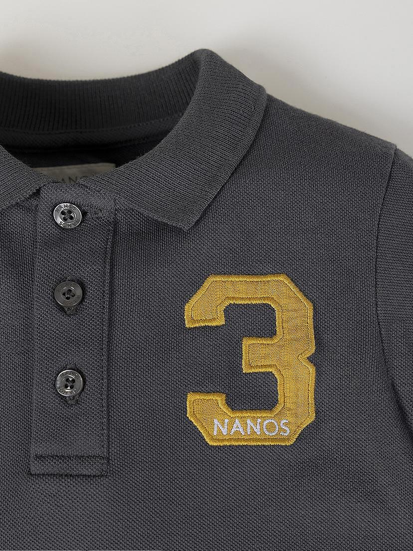 NANOS / LOOKBOOK / Camicie e Magliette / Polo manga larga patch nº3 gris / 55020225848118 (1)