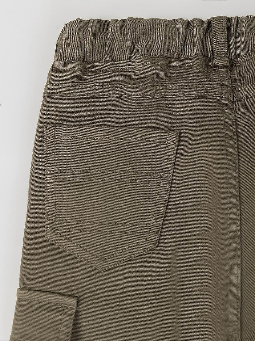 NANOS / LOOKBOOK / Pantaloni / Pantalón cargo cordones verde khaki / 55060325866806 (3)