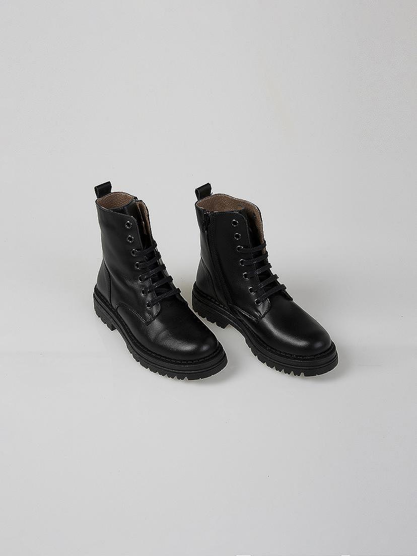 Bota cordones piel negro