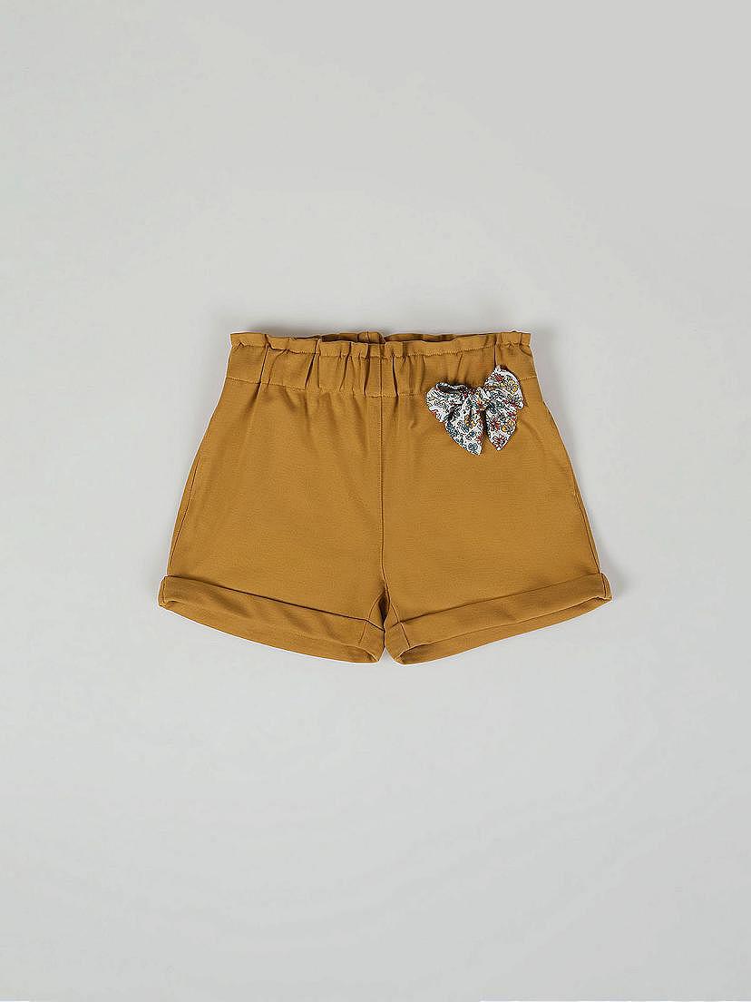 Short cintura frunce mostaza