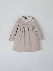 NANOS / BAMBINA / Vestiti / Vestido terciopelo cuello puntilla avellana / 56240125944404